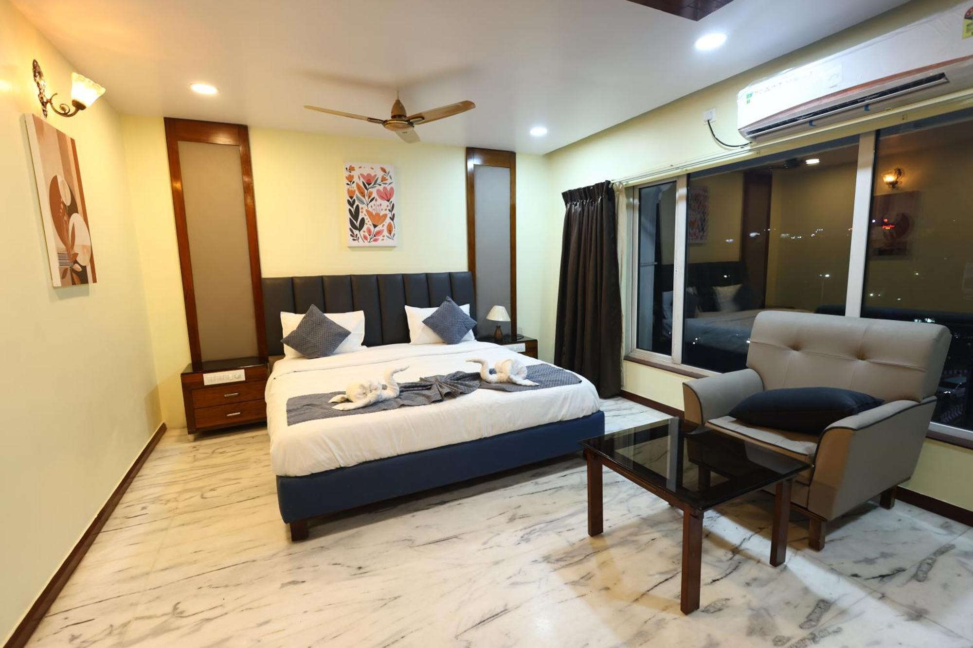 Lj Dadi'S Grand Hotel Visakhapatnam Buitenkant foto