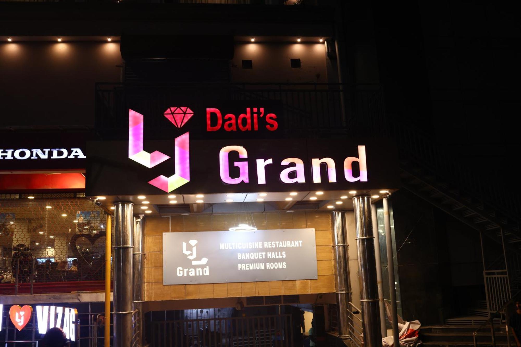 Lj Dadi'S Grand Hotel Visakhapatnam Buitenkant foto